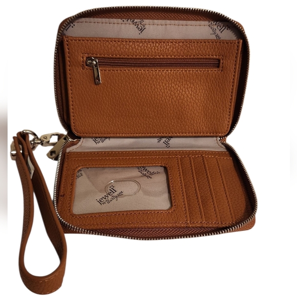 Jewell By Thirty-One Camel Wristlet - Picture 2 of 2